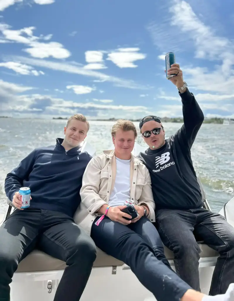 Veneristeilyt kaveriporukoille 1